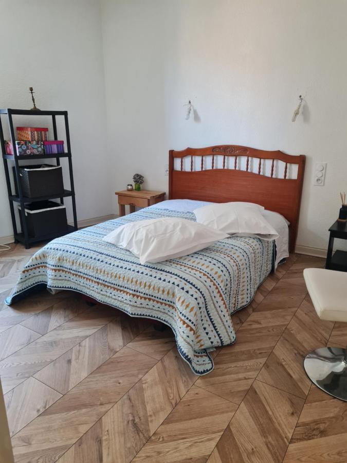 Chambre Grand Appartement Perpignan Exterior foto